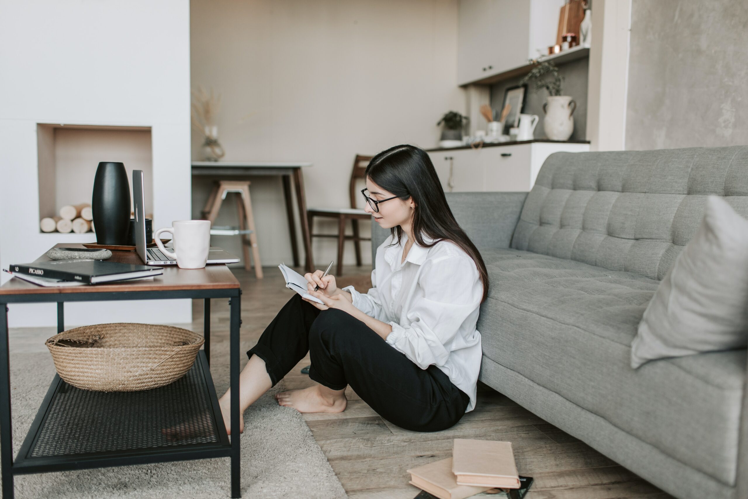 How to Launch Your New Product with a Winning Press Release 5 pexels vlada karpovich 4050286 scaled