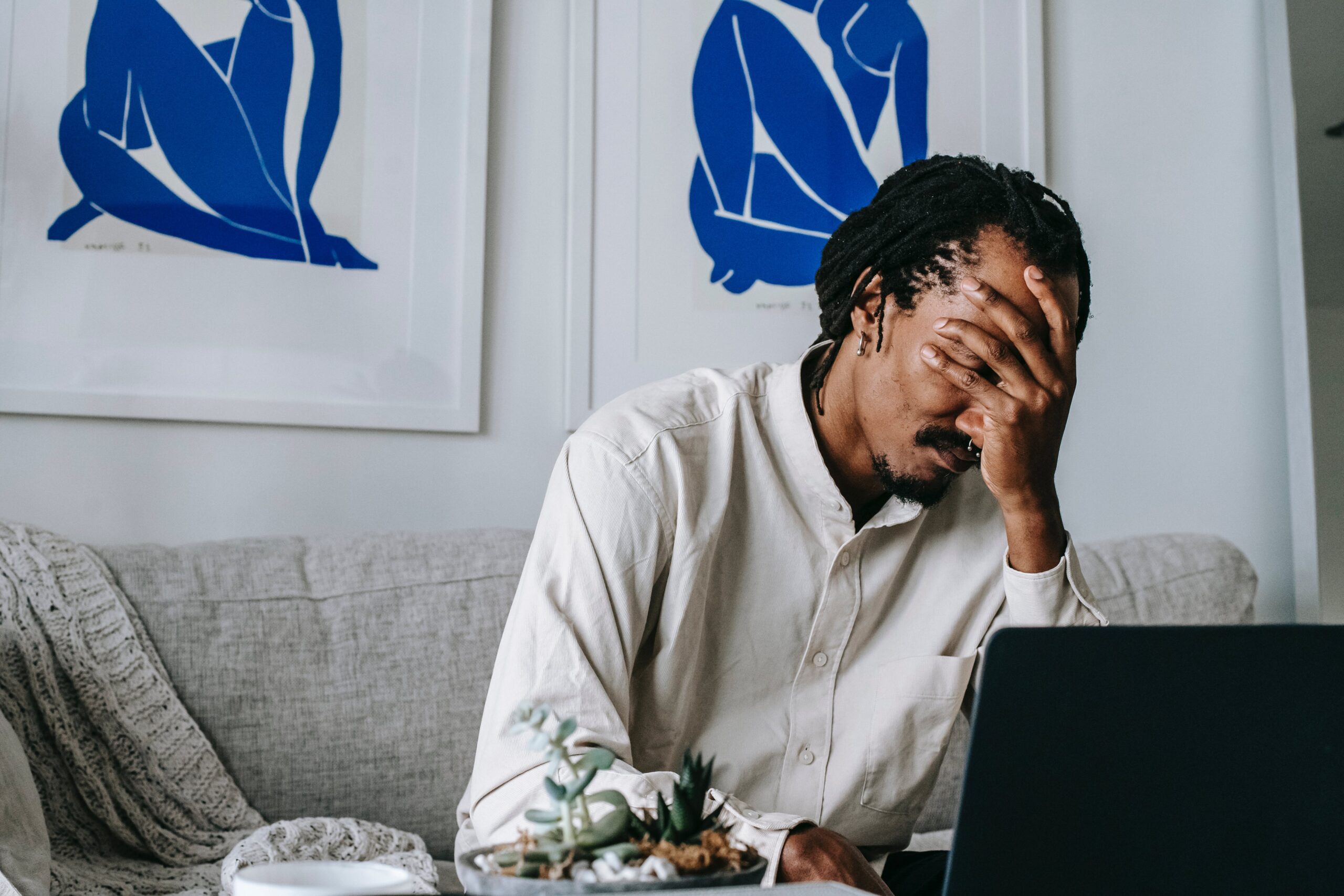 Common Mistakes to Avoid in Press Release Writing 1 pexels alex green 5699826 scaled
