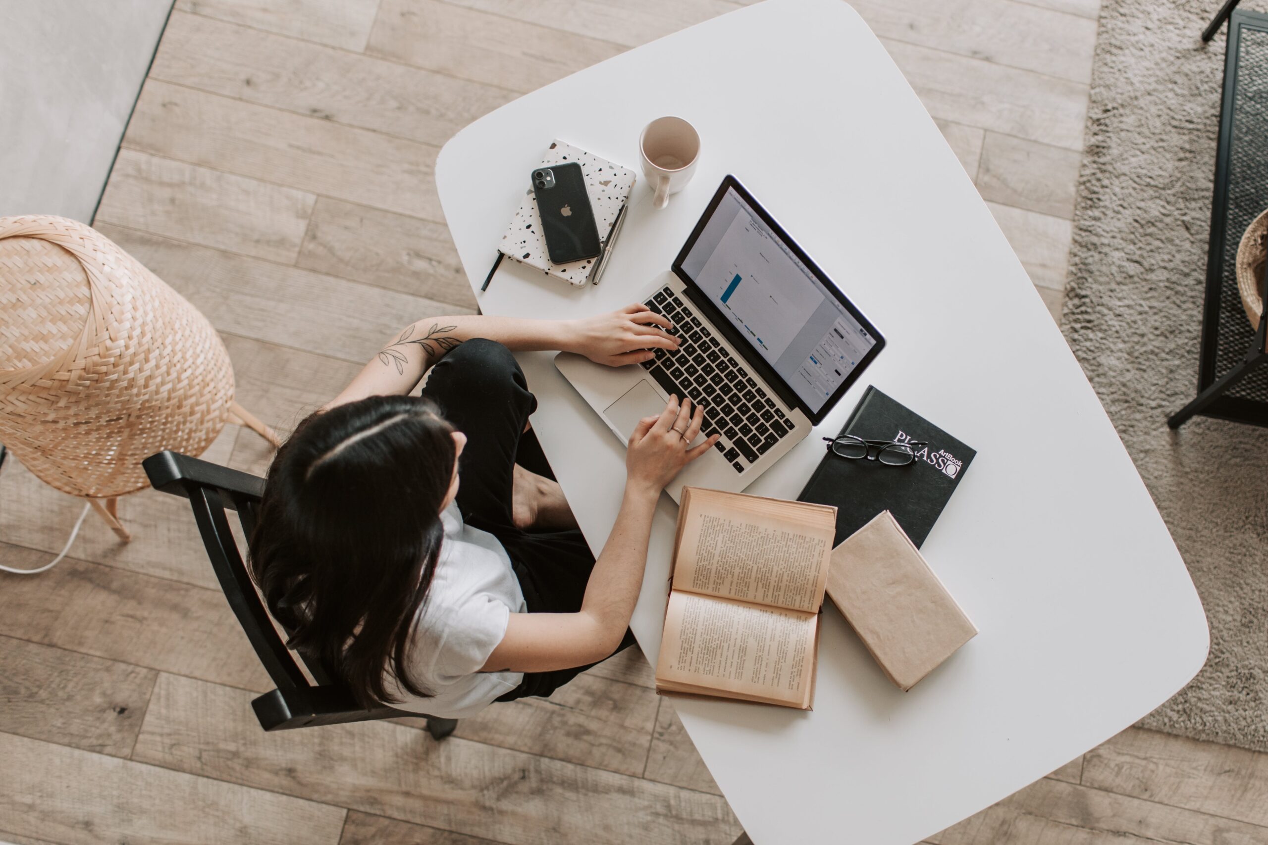 3 Steps to Writing the Perfect Press Release for a Niche Audience 1 pexels vlada karpovich 4050315 scaled