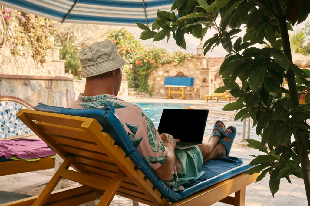 How to Get Journalists to Respond During Summer Holiday Season