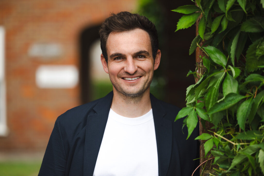 Following record June temperatures, Earthmark reveals the UK’s top environmental performers 1 | PR Fire t33idgyopgidlvb2yversbza3t99 | PR Fire